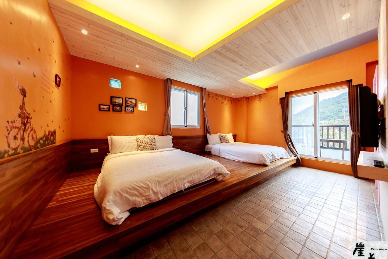 崖上民宿 Cliff House B&B Фенгбин Екстериор снимка