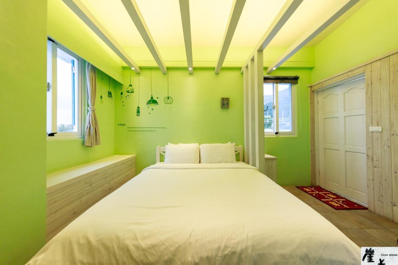 崖上民宿 Cliff House B&B Фенгбин Екстериор снимка