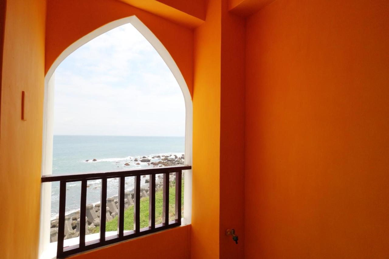 崖上民宿 Cliff House B&B Фенгбин Екстериор снимка